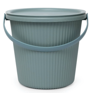 Bucket and casing for Aeroponic tower